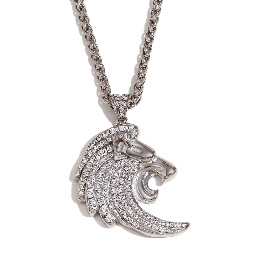 MAJESTIC ROARING LION HEAD PENDANT WITH TWIST CHAIN